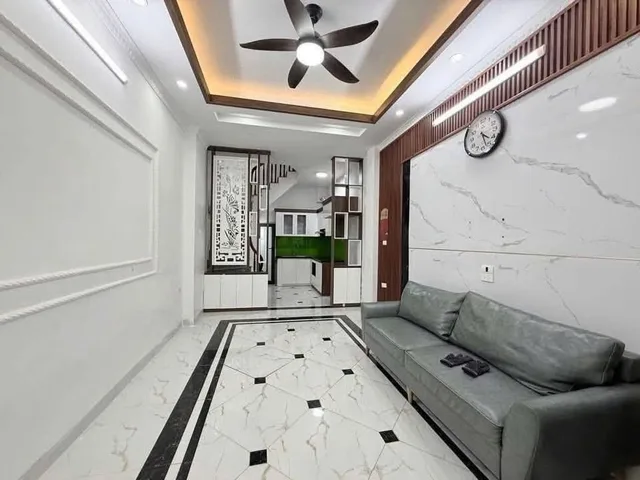 Bán Nhà 5T, 32m2, chỉ 5,8 tỷ Phúc Lợi, Long Biên (ngõ thoáng, gần trường học)