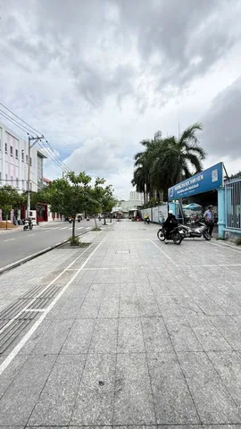 Căn nhà tuyệt vời vì trí lý tưởng giá tốt chỉ 5tỷ hơn tý
