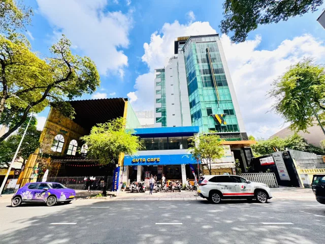 QUẬN 3:BÁN NHÀ 2 TẦNG MẶT TIỀN NGUYỄN THỊ MINH KHAI, P.XUÂN HOÀ- NGANG LỚN 14,2M*21,6M- SẴN HĐT ĐỀU 120TR/TH- 0938676685 GIANG GIANG CHÍNH CHỦ