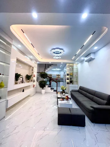Bán nhà Tô Vĩnh Diện, Thanh Xuân – Giá 18.3 tỷ – DT 52m² x 5 tầng – MT 4.6m – Ô tô vào nhà, 30m ra phố, Thang máy