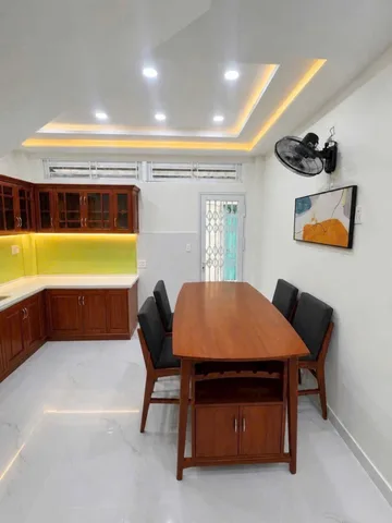 Hẻm Xe Hơi - Ngay Tô Hiệu- DT 49m2 - Chỉ 6 tỷ - Nhà mới ở ngay - Giáp quân 06, quân 11, Xem là mê.
