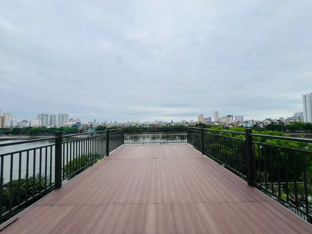 Sáng ngắm hồ linh đàm tối sum vầy, cuối ngày chỉ muốn về nhà. Cuộc sống ấy đang chờ chủ nhân mới. Hoàng