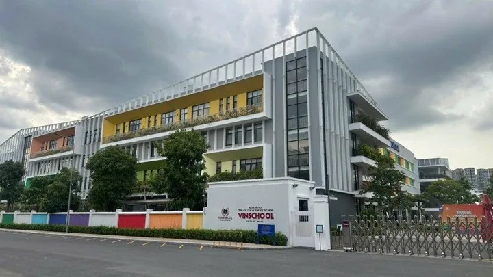 🔥 BIỆT THỰ GÓC 2 MẶT TIỀN VINHOMES GRAND PARK – 362M² – ĐỐI DIỆN VINSCHOOL & VINMEC – DÒNG TIỀN 130 TRIỆU/THÁNG – CHỈ 126 TỶ 🔥