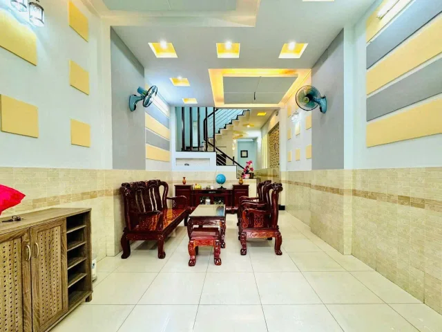 BÁN NHÀ ĐẸP CẠNH TÂ.N KỲ TÂN QUÝ - HẺM XE HƠI - ( 4X15M )