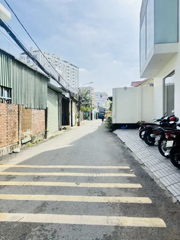 BÁN LÔ GÓC 2 MẶT TIỀN -  ĐƯỜNG SỐ 2 – TRƯỜNG THỌ – NGANG 7M – CHỈ 7.X TỶ (7.15.92)