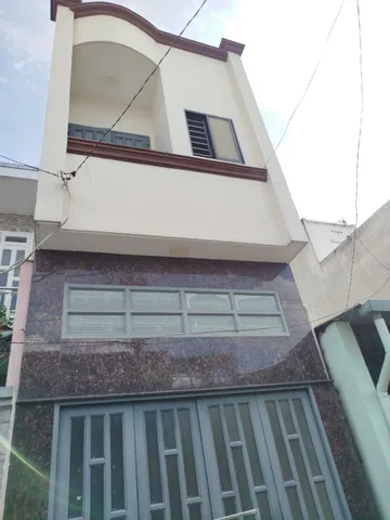 Bán nhà Tỉnh lộ 43 bình chiểu 
Tdt 64m2 trệt lửng lầu hẻm xe hơi 
Giá chỉ có 2ty250tr
☎️ GỌI & ZALO :  0777012660 (Trọng Đại)