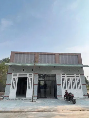 CHỦ NGỘP!!! CẦN BÁN GẤP DÃY TRỌ GẦN KCN MỸ PHƯỚC 3 GIÁ SIÊU RẺ, CÓ NGUỒN THU SẴN, SỔ HỒNG RIÊNG