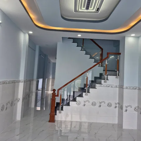 Bán căn nhà 100m2 tại Phường Bình Thuận Q7 giá chỉ 2T760TR SHR sang tên ngay