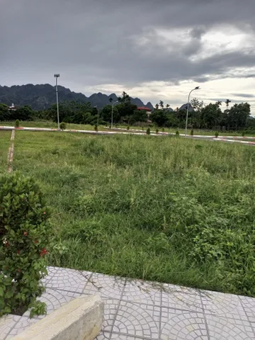 chỉ với số tiền ít ỏi ac đã sở hữu một lô đất đẹp giá trị sinh lời cao tại lạc Thủy tỉnh hòa bình và nhiều tiềm năng tăng giá cao