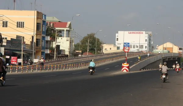 CẦN SANG NHANH LÔ ĐẤT ĐẸP TẠI THỊ TRẤN CỦ CHI 100m2 full thổ xây dựng ngay