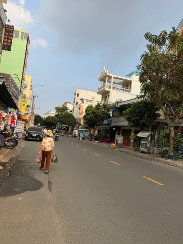 - Vị trí: Ngay Chợ Tân Hương, Nhà Thờ Tân Hương; góc hai mặt tiền kinh doanh đỉnh ... gần UBND Phường, trường học, chợ...