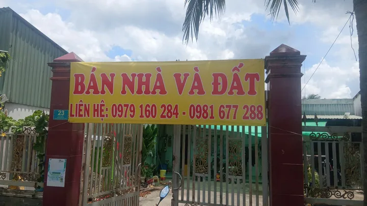 Bán Đất 1000m2 có sẵn 120 m2 thổ cư giá 12 tỷ tại Xã Tân Nhựt Huyện Bình Chánh TP. Hồ Chí Minh