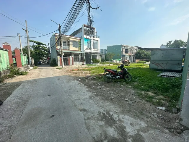 🚀BÁN NHÀ - KIỆT ÔTÔ HOÀNG VĂN THÁI -
 DT  68m2 - GIÁ  3.1 TỶ. - LIÊN CHIỂU
