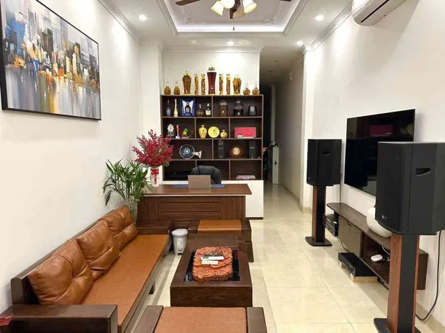Bán nhà Hoàng Đạo Thành, Thanh Xuân – Giá 17.2 tỷ – DT 55m² x 5 tầng – Phân lô, Thang máy nhập khẩu, 2 mặt ngõ thoáng