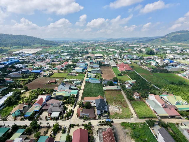 Hiệp Thạnh lô góc 2 mặt tiền đường cực đẹp