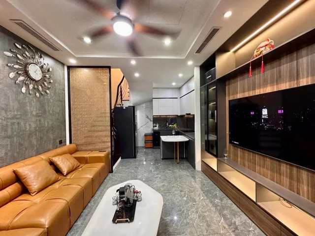 Bán Nhà Phố Bạch Mai - Hai Bà Trưng | 35m2 6 Tầng | Ngõ Ô Tô Đỗ Cổng - Gần Bách - Kinh - Xây