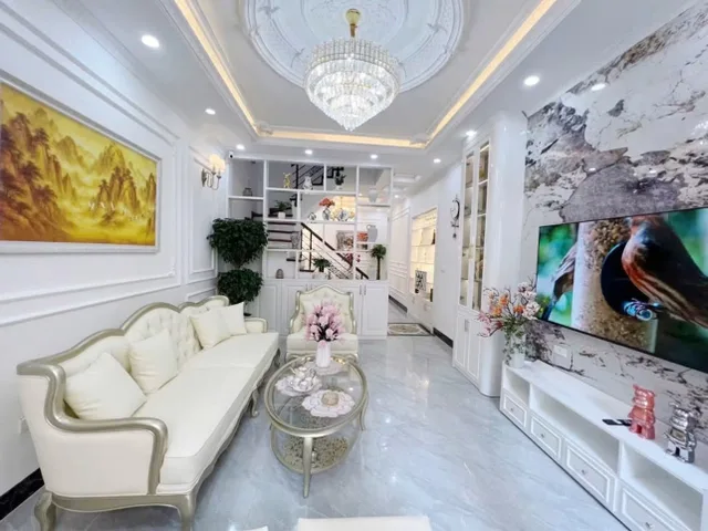 NHÀ ĐẸP THỊNH QUANG - THÁI HÀ - VF3 ĐỖ CỬA - NHÀ ĐẸP - FULL NỘI THẤT