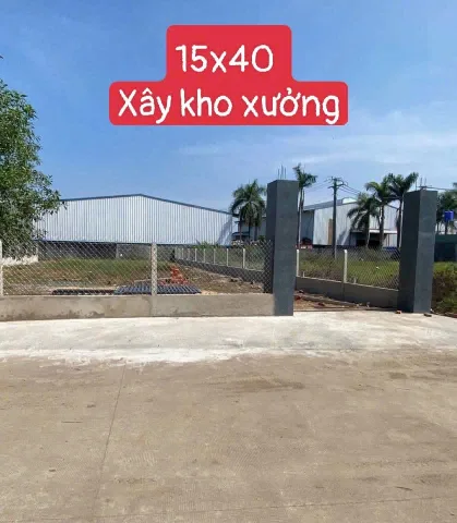Bán Đất Hoà Khánh 
- DT: 15x40 tổng 580m2 full thổ
Giá 3ty6 
. Tỉnh lô 825 vào 50m . Điên 3 pha, xe tải né nhau thoải mái