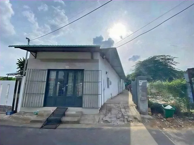 Chủ Kẹt Tiền Bán Gấp Dãy Trọ Sát Bên Chợ - Full Thổ Cư, Dễ Kinh Doanh Buôn Bán
