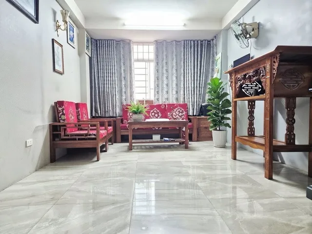 Nhà đẹp phân lô KĐTM Định Công 💥 Dân xây tâm huyết, trung tâm tiện ích – 30m2 x 5 tầng tầm 6 tỷ