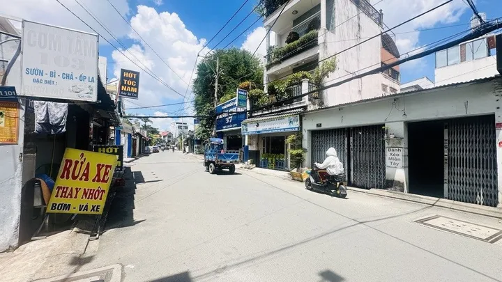 [KH035*] Nhà 61m2 vuông vức sát Đường Số 2 An Hội, giá 4.x tỷ