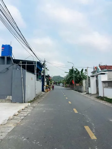 Bán 88 m Liên Khê đường nhựa kinh doanh buôn bán tốt.  Gần trường học  . L/h;076.231.9990 e Thúy