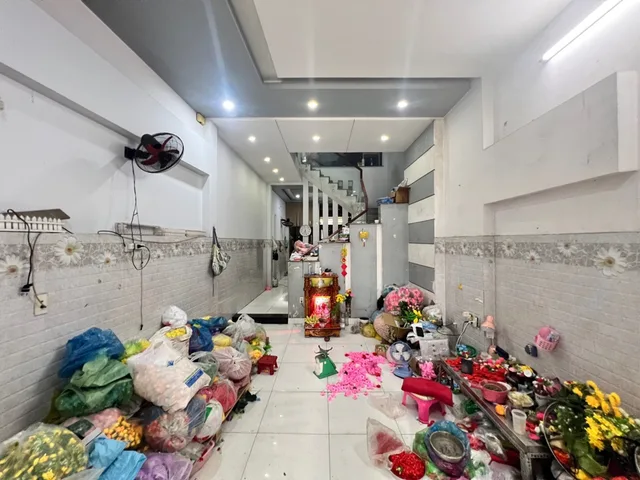 Bán nhà Bình Trị Đông Bình Tân diện tích 100m2, đường nhựa, oto tránh, giá 7.5 tỷ