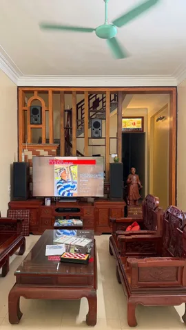 Bán nhà 3 tầng khu bò sơn cao ngay sau bệnh viện hoàn mỹ. Cạnh vườn hoa. Diện tích 81m mặt tiền 4.5m hướng đông nam. Phường võ cường tỉnh bắc ninh