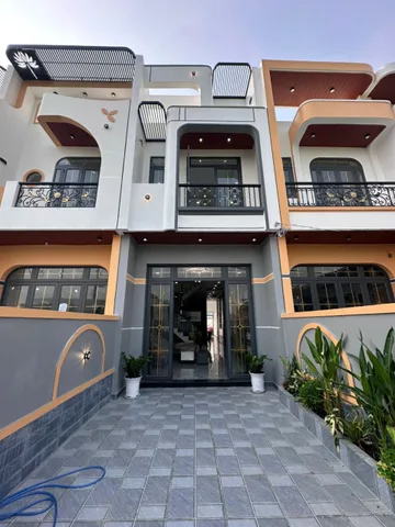 NHÀ PHỐ KHU VỰC HỒ VĂN CỐNG - BÌNH DƯƠNG CÓ HỖ TRỢ NGÂN HÀNG ĐẾN 70%