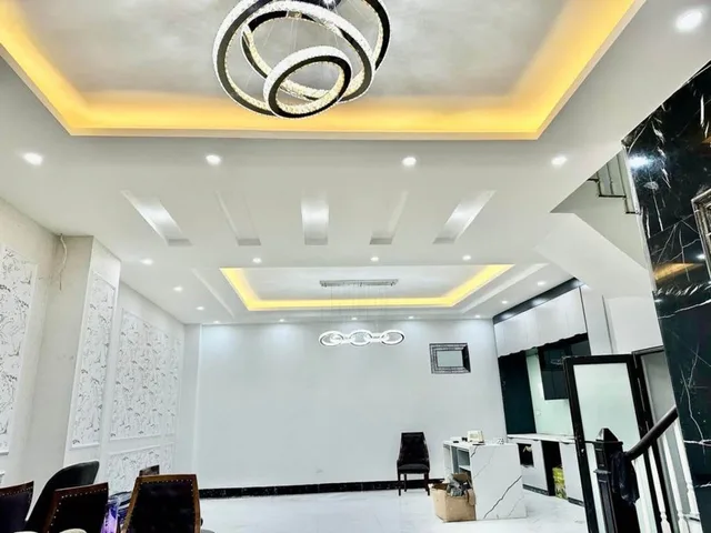 BÁN NHÀ PHÂN LÔ CÁN BỘ NGUYỄN VĂN CỪ – 140M² – MT 7.2M – 5 TẦNG THANG MÁY – ĐẲNG CẤP SỐNG XANH 28.8tỷ