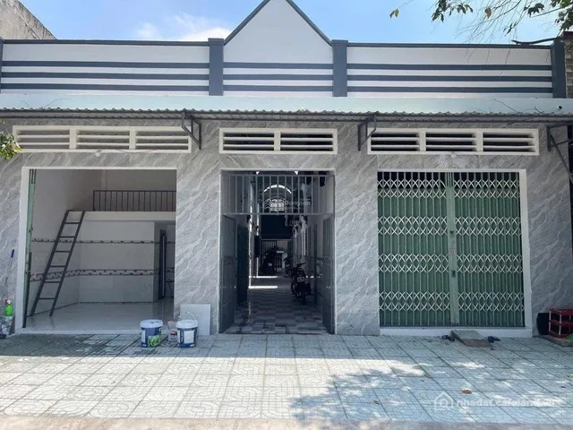 CHỦ CẦN BÁN GẤP DÃY TRỌ 300M2 GIÁ CHỈ 689 TRIỆU NGAY TẠI KCN MINH HƯNG CHƠN THÀNH - SHR
