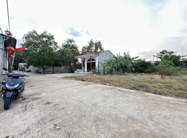 Chủ vừa gửi em 2 lô liền kề 488m2 thổ cư sổ sẵn  
Bình Dương, sát chợ an thái