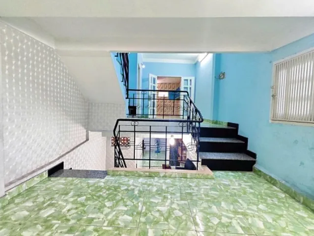 Hàng hiếm Tân Bình ,64m2, 3 tầng, mặt tiền Xuân Hồng, ngay ngã tư Bảy Hiền, chỉ 6.5 tỷ