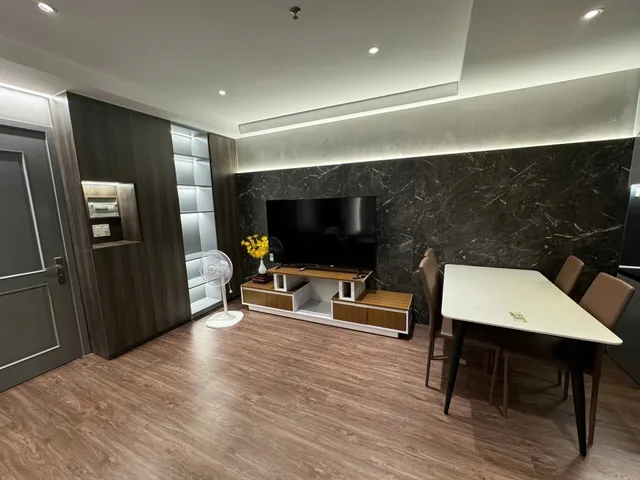 CẦN BÁN NHANH CĂN HỘ ĐẸP XUẤT SẮC NHƯ HÌNH, 2PN . LH 0935 964 828 - E Hiền