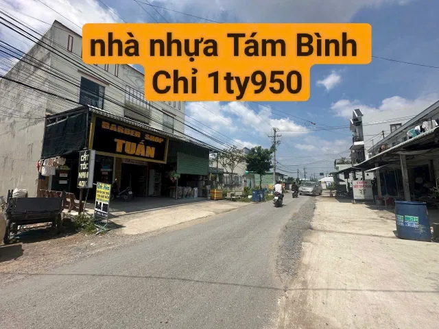 Bán nhà nhựa Tám Bình Đức Hoà Hạ 
- DT: 4x19 
Giá 1ty950 
. Nhựa kinh doanh mua bán quá ngon . Hàng hiếm tranh thủ