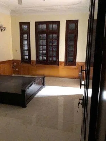 Cho Thuê Nhà Ngõ 318 Đê La Thành 78M² 5 Tầng 6 Phòng Kk- Tầng 1 Thông Sàn - Ô Tô Đỗ Cửa - Vừa Ở, Vừa Kinh Doanh - Giá Thuê 25tr