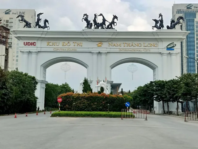 Gần ciputra 2 mặt tiền đường 17m view công viên biệt thự noble ciputra. trục đại lộ cảnh quanqh odt