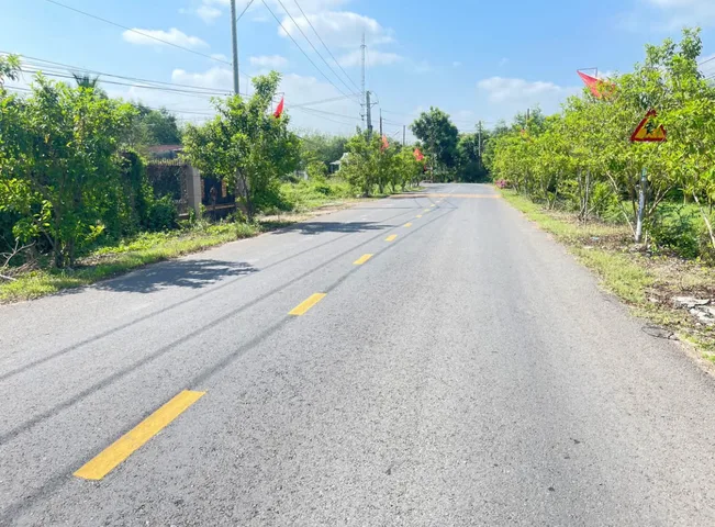 Bán Đât Cách Trung Tâm Bến Cát 2km, cách QL13 1km, thích hợp xây nhà đầu tư, giá 5XX