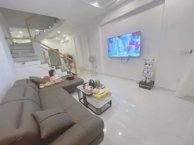 🏡 Nhà 3 Tầng 71m² - Sân Cổng Riêng - Đường 3m - Hùng Vương - Chỉ 2,9 Tỷ