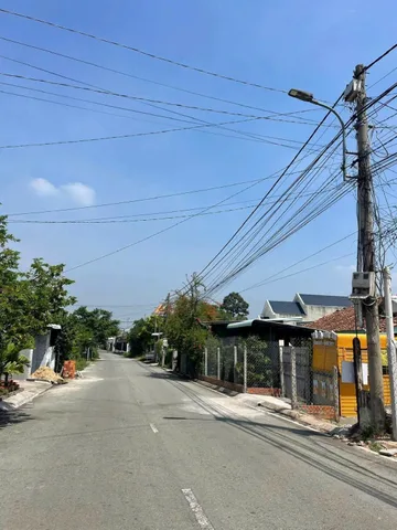 Đất mặt tiền xung quanh thành phố Bán giá 570 triệu Vị trí đẹp, mặt tiền đường ô tô