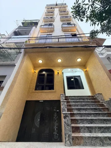 BÁN TÒA NHÀ CHDV ĐƯỜNG LƯƠNG THẾ VINH. 95M2 - 8 TẦNG. THANG MÁY.