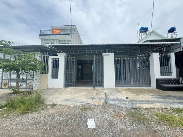 Bán nhà Đức Hoà Thượng ngay CTY chutexx
- DT: 5x25
Giá chủ gởi 1ty490
. Đường oto, Nhựa vào 300m .