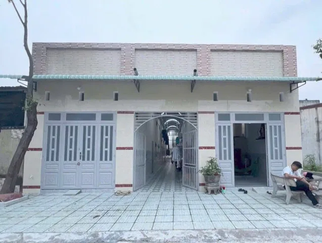 🔥 BÁN DÃY TRỌ 4 PHÒNG + 1 KIOT – GIÁ 690 TRIỆU – THU NHẬP 14 TRIỆU/THÁNG – GẦN KCN MINH HƯNG III