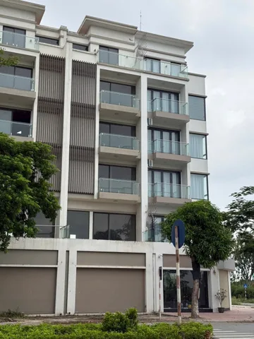 SHOPHOUSE VƯỜN SEN TỪ SƠN 
💘 1 lô áp góc siêu đẹp