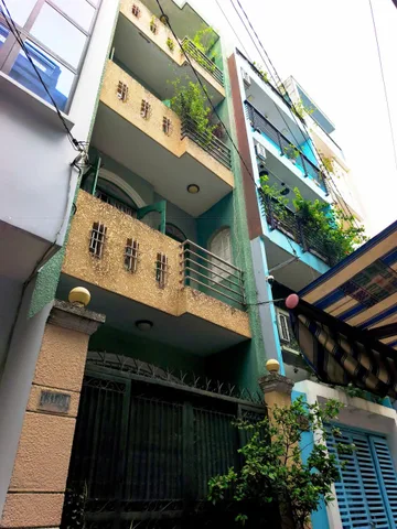 NẰM GIỮA NGUYỄN TRI PHƯƠNG- LÝ THÁI TỔ- GẦN NGAY TRƯỜNG VIỆT ÚC-ĐỐI DIỆN VỚI SATRAMART - SÁT BÊN BỆNH VIỆN NHI - CÓ NHÀ 44m2 - 3 LẦU NỞ HẬU - CHÀO NHỈNH 7 T.Ỷ.