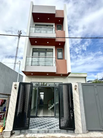 Bán nhà sau lưng chợ Long Phước , thiết kế hiện đại vào ở ngay