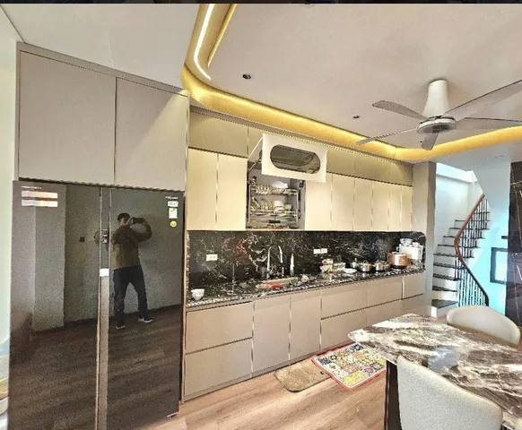 ĐƯỜNG LÁNG- DÂN XÂY KCBT CHẮC CHẮN- NỘI THẤT ĐẸP- Ô TÔ ĐỖ TRONG NHÀ- Ô TÔ TRÁNH- KINH DOANH- GIÁP PHỐ- 31M2-5T- MT3,7M