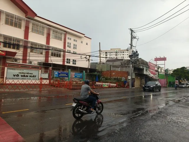🔥 MẶT TIỀN ĐỖ XUÂN HỢP – TRUNG TÂM TP. THỦ ĐỨC 🔥
💎 NHÀ 3 TẦNG • 160M² • NGANG NỞ HẬU 5,4M • CHỈ 28 TỶ
