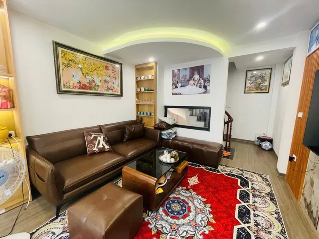 Bán nhà Kim Giang, Hoàng Mai – Giá 7.6 tỷ – DT 25m² x 6 tầng – Sát KĐT The Manor, Tặng nội thất cao cấp, Ngõ nông ô tô đỗ cửa