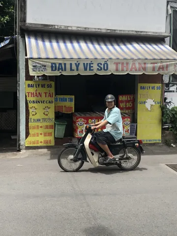 Nhà bán gấp ,  số Hồng riêng chính chủ.ngay khu phan xích Long. Vạn kiếp